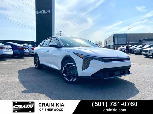 New 2026 Kia K4 EX image 1