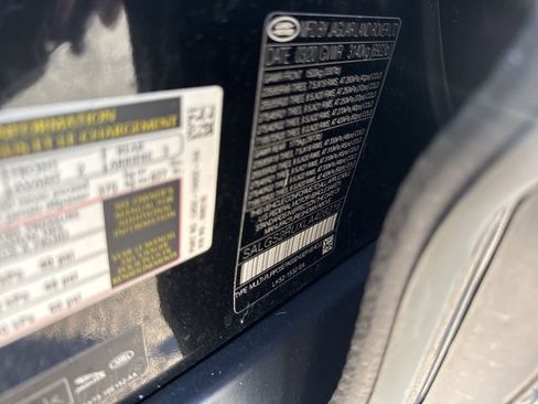 Used 2020 Land Rover Range Rover HSE image 37