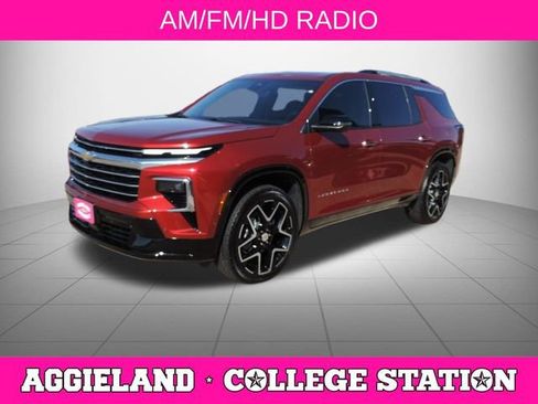 Certified 2025 Chevrolet Traverse High Country w/ LPO, Floor Liner Package FWD image 8