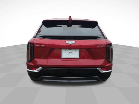 New 2025 Cadillac Optiq Luxury 1 image 6