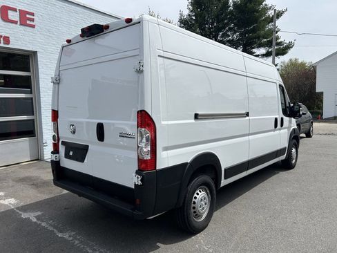 Used 2024 RAM ProMaster 2500 w/ Power Group FWD image 7