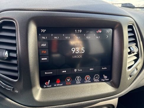 Used 2018 Jeep Compass Trailhawk w/ Cold Weather Group image 25