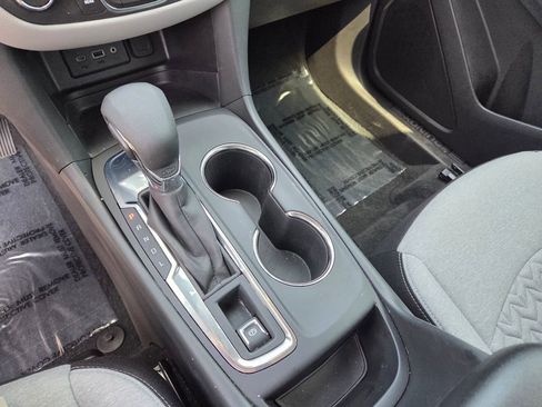 Certified 2024 Chevrolet Equinox LS w/ Driver Confidence II Package image 25