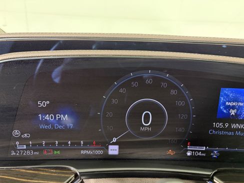 Certified 2024 Cadillac Escalade ESV Premium Luxury w/ Performance Package image 31