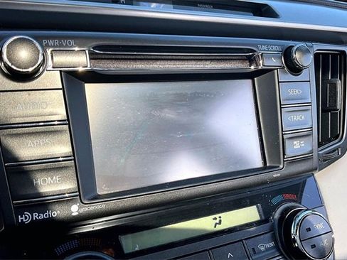 Used 2015 Toyota RAV4 XLE image 14