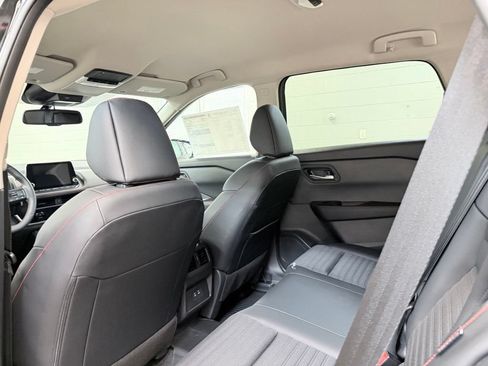 New 2026 Nissan Rogue SV w/ Rock Creek Premium Package AWD/4WD image 19
