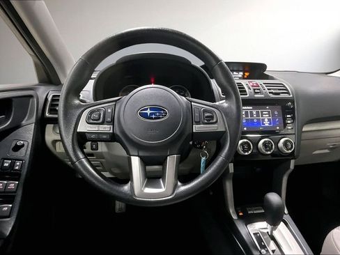 Used 2018 Subaru Forester 2.5i Premium w/ All-Weather Package image 9