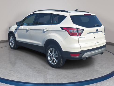 Used 2018 Ford Escape SEL w/ Ford Safe & Smart Package AWD/4WD image 7