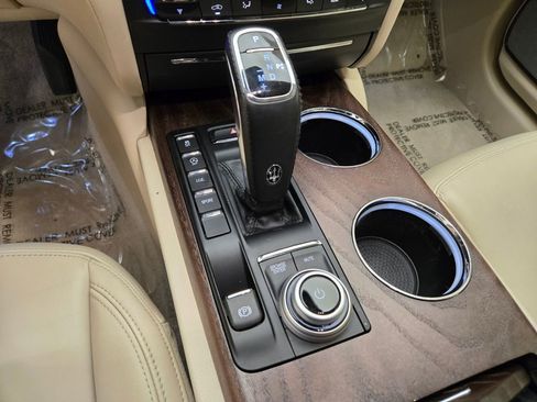 Used 2022 Maserati Ghibli Modena image 40