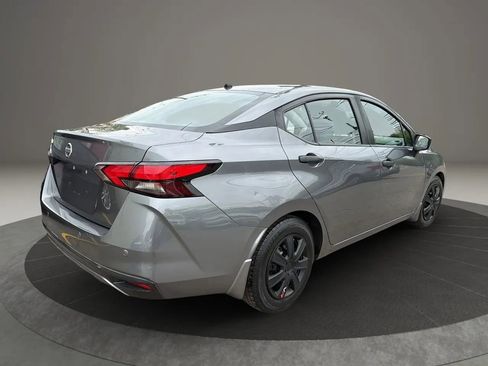 Used 2020 Nissan Versa S FWD image 5