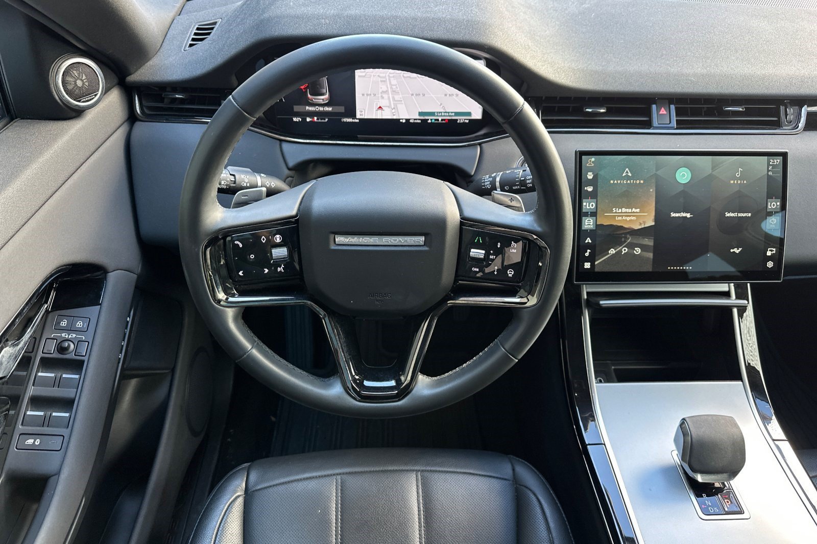 Used 2024 Land Rover Range Rover Evoque S AWD/4WD image 33