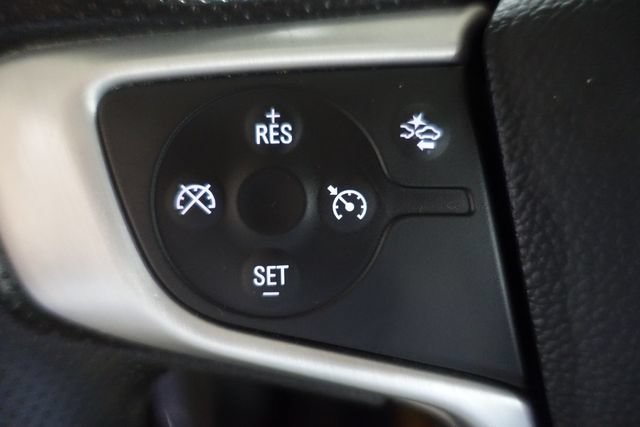 Used 2023 GMC Acadia SLE w/ Driver Convenience Package FWD image 12