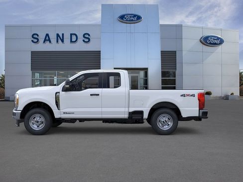 New 2026 Ford F250 XL w/ XL Chrome Package AWD/4WD image 3