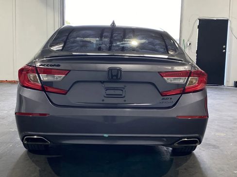 Used 2018 Honda Accord Sport image 3