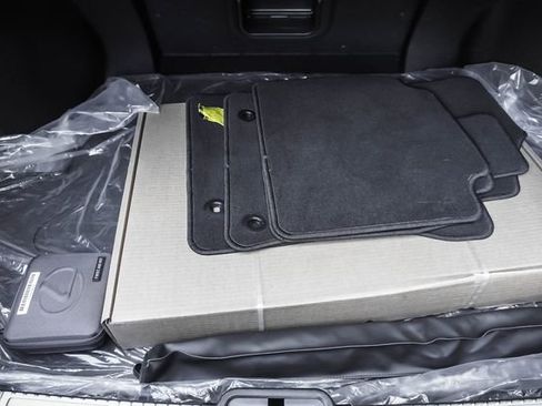 Used 2025 Lexus ES 300h w/ Premium Package image 22