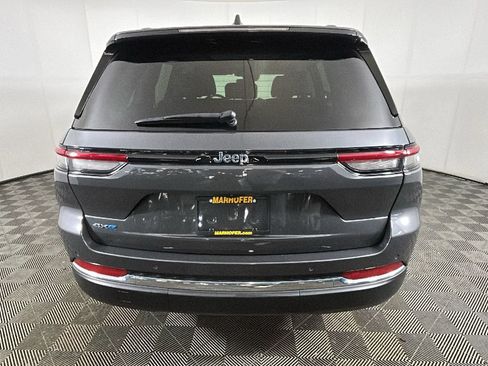 Used 2023 Jeep Grand Cherokee 4WD 4xe image 3