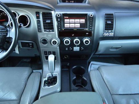 Used 2010 Toyota Sequoia Limited image 23