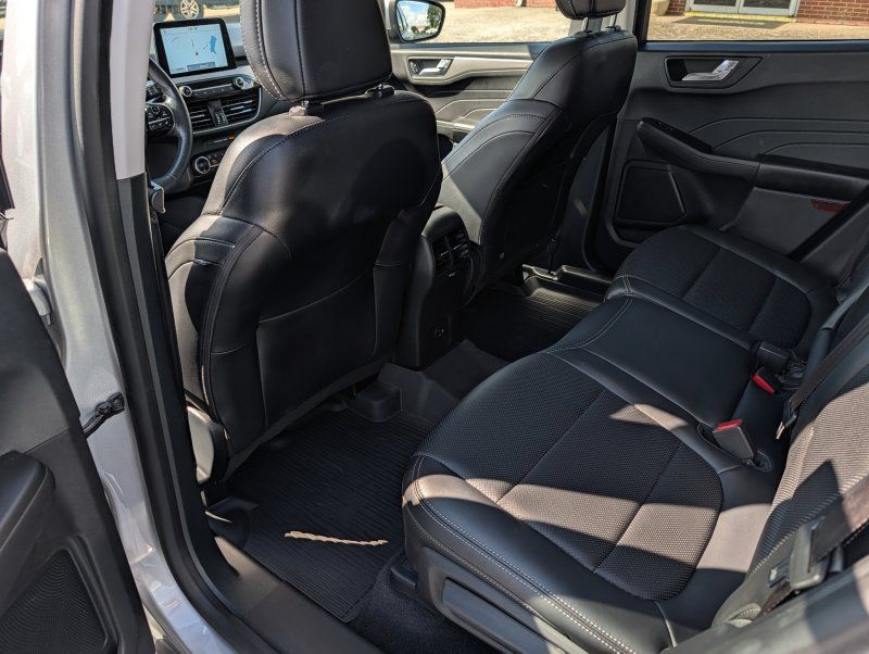 Used 2021 Ford Escape SEL AWD/4WD image 14