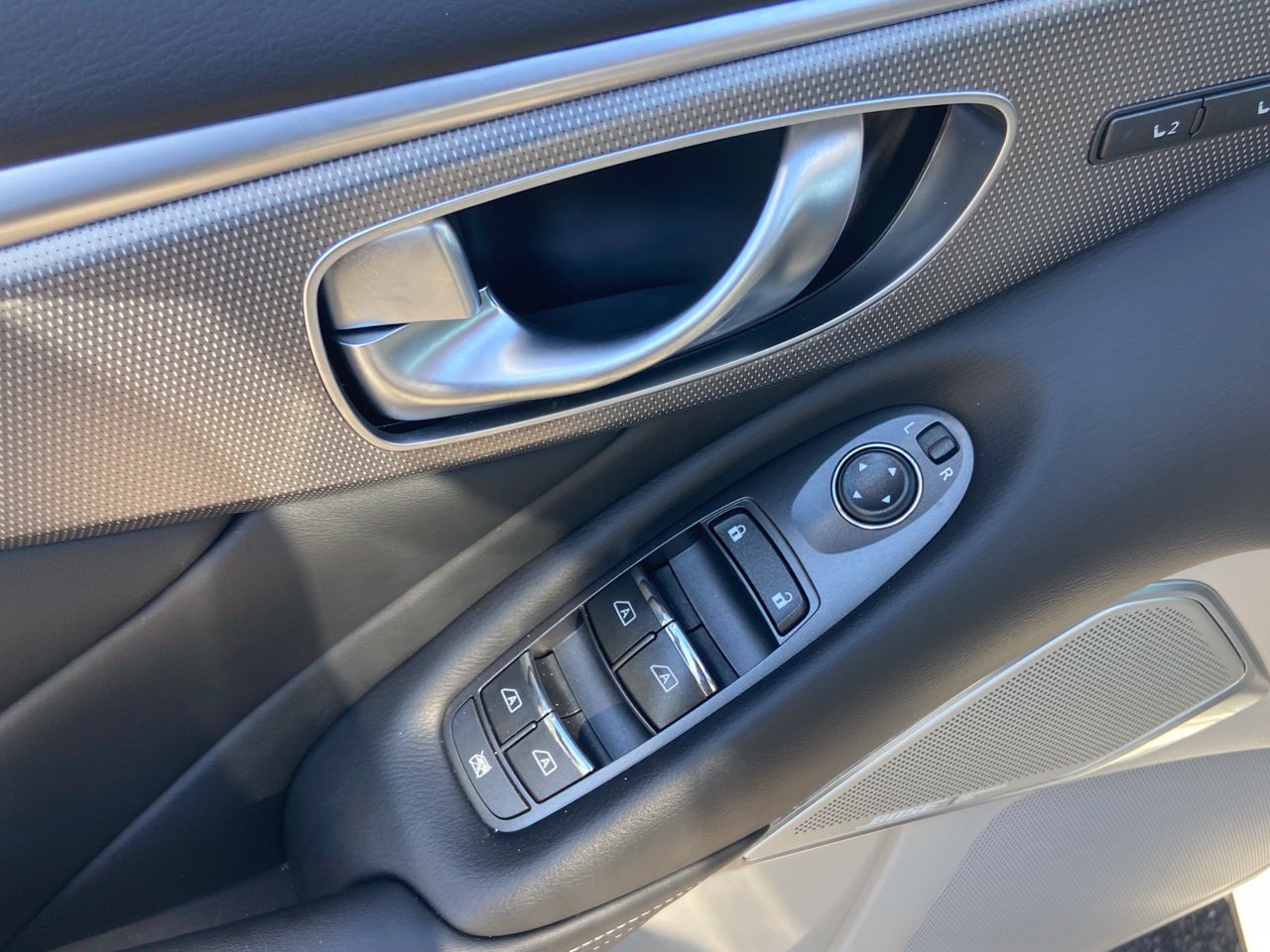 Used 2019 INFINITI Q50 Sport w/ Proactive Package AWD/4WD image 28