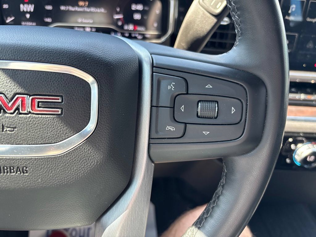 Used 2024 GMC Sierra 1500 SLT w/ X31 Off-Road Package AWD/4WD image 39