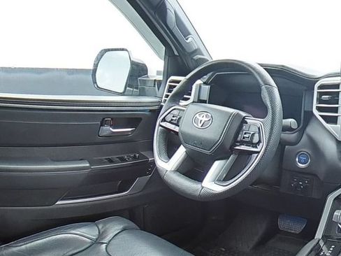 Used 2024 Toyota Tundra Platinum AWD/4WD image 18