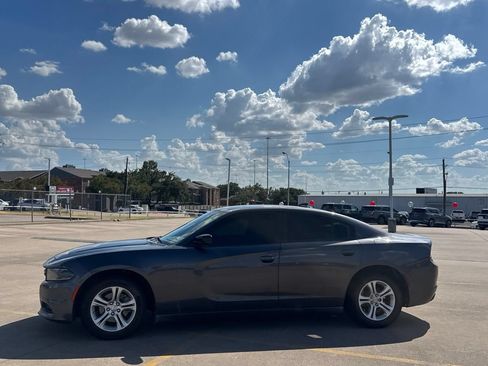 Used 2023 Dodge Charger SXT RWD image 14