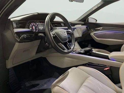 Used 2024 Audi Q8 e-tron Prestige w/ Prestige Package image 14