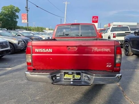 Used 2000 Nissan Frontier XE RWD image 4