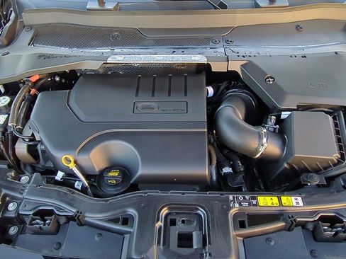 Certified 2022 Land Rover Discovery Sport S image 26