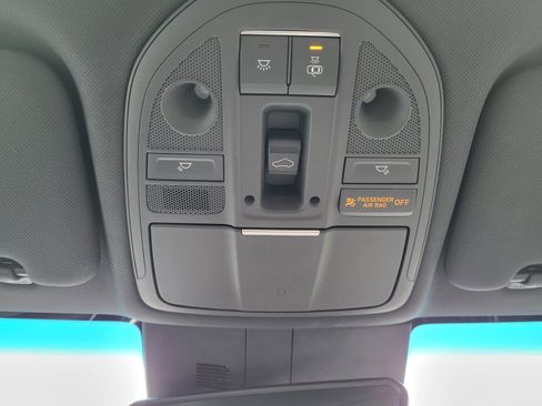 Used 2022 Genesis G70 3.3T w/ Sport Advanced Package image 30