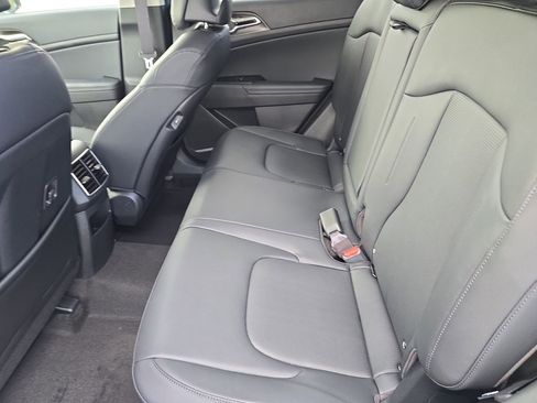 New 2026 Kia Sportage EX image 17