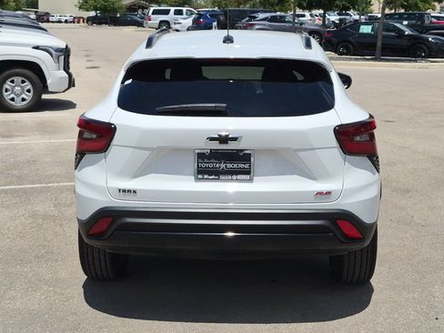 Used 2026 Chevrolet Trax RS w/ Driver Confidence Package FWD image 4