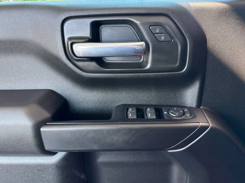 Used 2022 Chevrolet Silverado 1500 Custom w/ LPO, Dark Essentials Package AWD/4WD image 17
