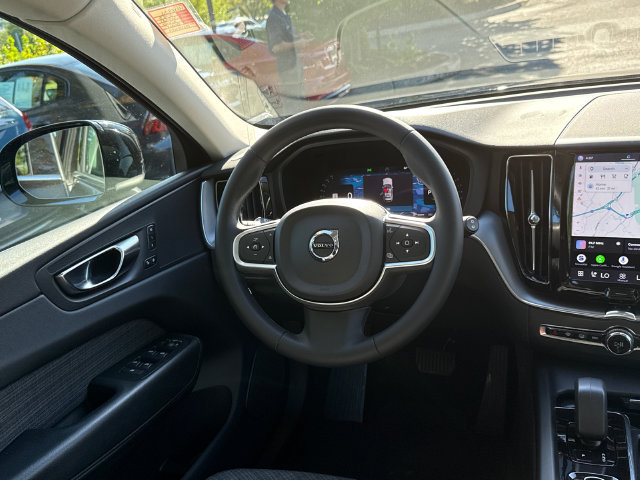 Certified 2023 Volvo XC60 B5 Core AWD/4WD image 22