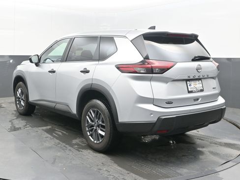 Certified 2024 Nissan Rogue S AWD/4WD image 6