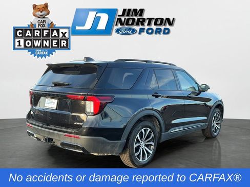 Used 2025 Ford Explorer ST-Line image 3