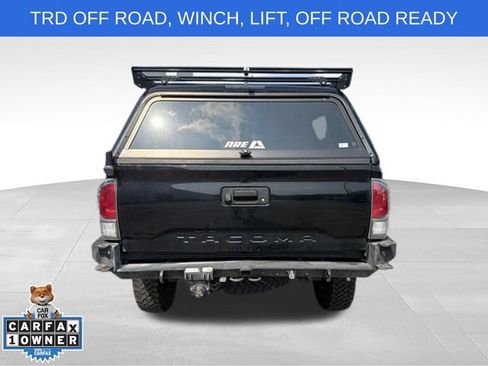 Used 2020 Toyota Tacoma TRD Off-Road AWD/4WD image 5