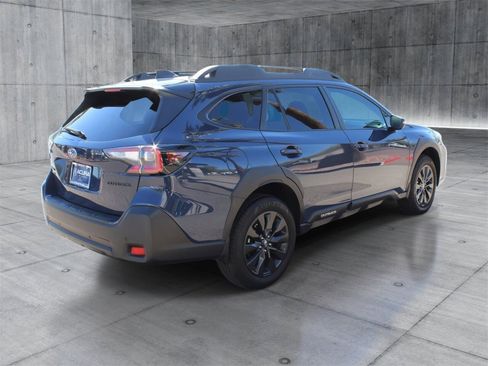Used 2025 Subaru Outback Onyx Edition image 5