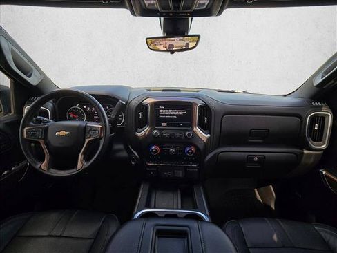 Used 2021 Chevrolet Silverado 1500 High Country w/ Technology Package AWD/4WD image 17