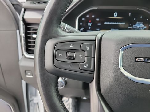 Used 2025 GMC Sierra 2500 Denali Ultimate AWD/4WD image 28
