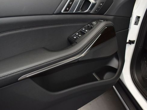 New 2026 BMW X5 sDrive40i w/ Parking Assistance Package image 11