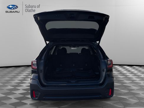 Certified 2022 Subaru Outback Premium image 5