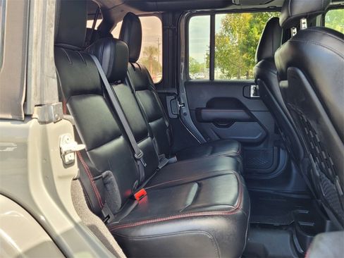 Used 2021 Jeep Wrangler Unlimited Rubicon image 14