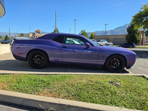 Used 2019 Dodge Challenger SRT Hellcat w/ Laguna Leather Package RWD image 4