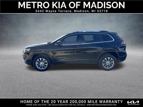 Used 2021 Jeep Cherokee Latitude Lux w/ Comfort/Convenience Group AWD/4WD image 3
