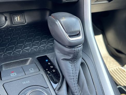 Used 2025 Toyota RAV4 SE AWD/4WD image 22