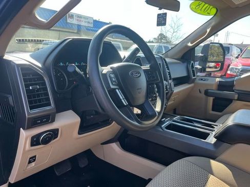 Used 2018 Ford F150 XLT w/ Max Trailer Tow Package image 11