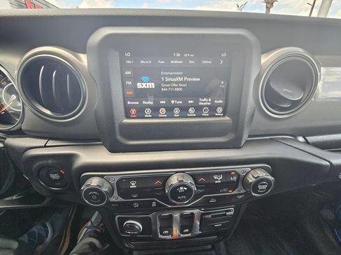 Used 2022 Jeep Wrangler Sport AWD/4WD image 21