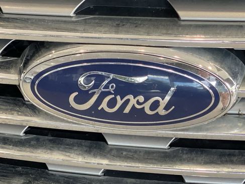 Used 2020 Ford Edge SEL AWD/4WD image 10