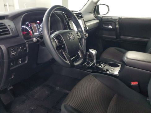 Used 2021 Toyota 4Runner TRD Off-Road image 18